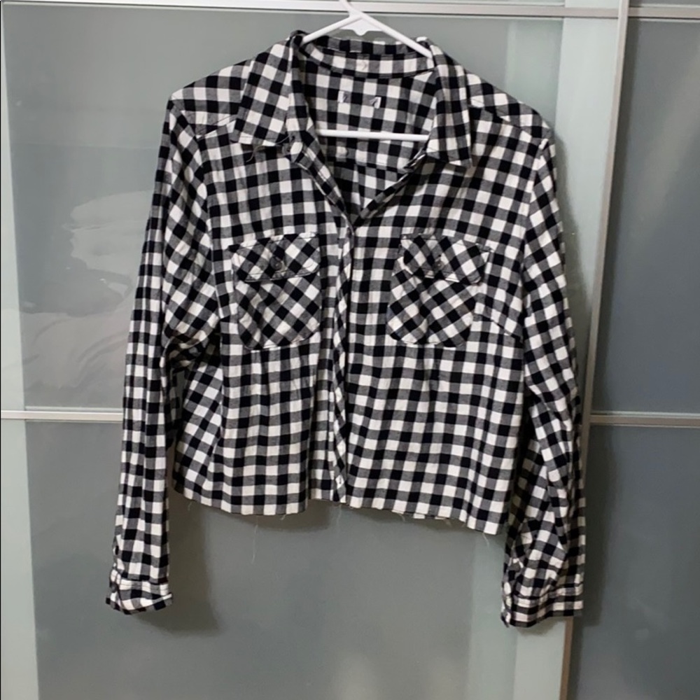 Checkered cropped button down - Picture 3 of 3